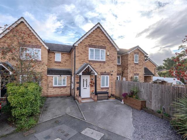 3 bedroom terraced house for sale