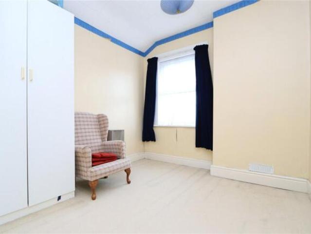 3 bedroom terraced house for sale in Cambridge Street, Wolverton, Milton Keynes, MK12