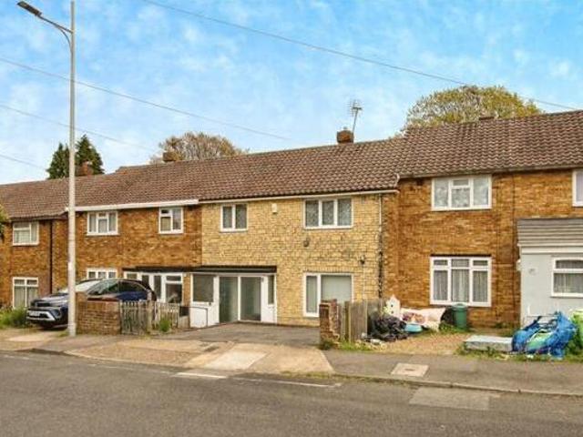 3 Bedroom Terraced House For Sale In Chatham, Kent
