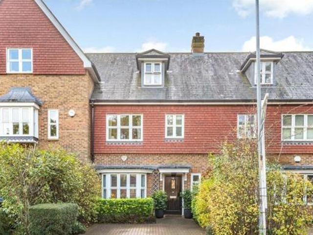 3 Bedroom Terraced House For Sale In Ascot, Berkshire