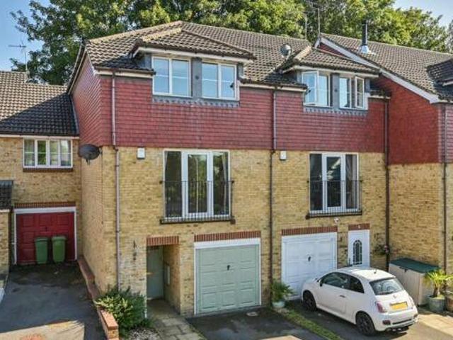 3 Bedroom Terraced House For Sale In Ashford, Kent
