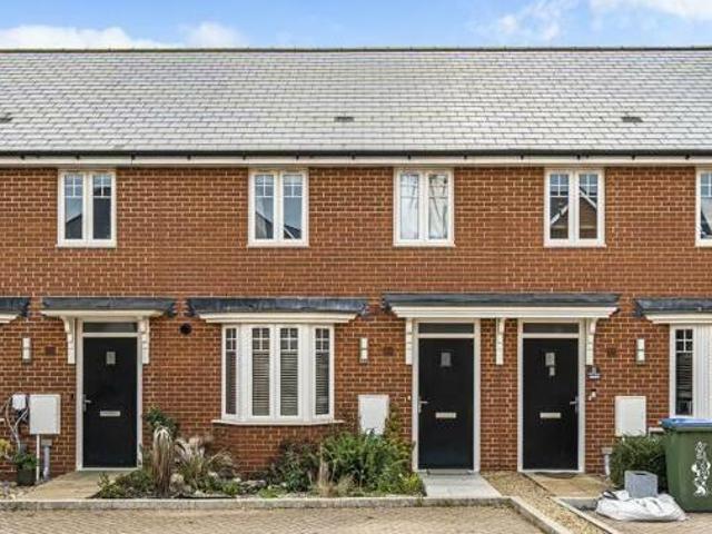 3 Bedroom Terraced House For Sale In Aylesbury