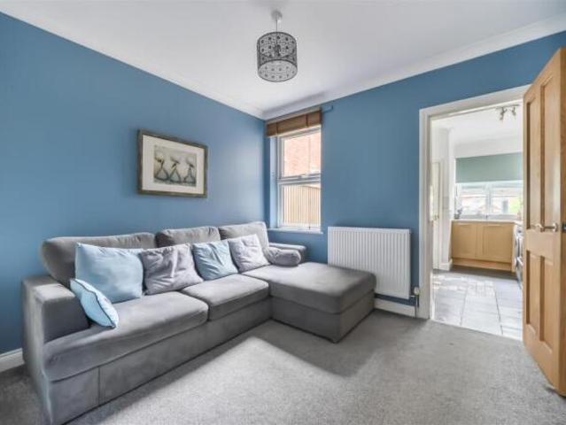 3 bedroom terraced house for sale in Briants Avenue, Caversham, Reading, RG4