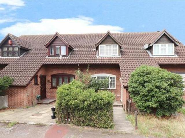 3 Bedroom Terraced House For Sale In Dartford, Kent