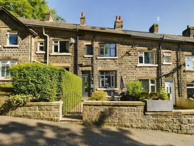 3 Bedroom Terraced House For Sale In Diggle
