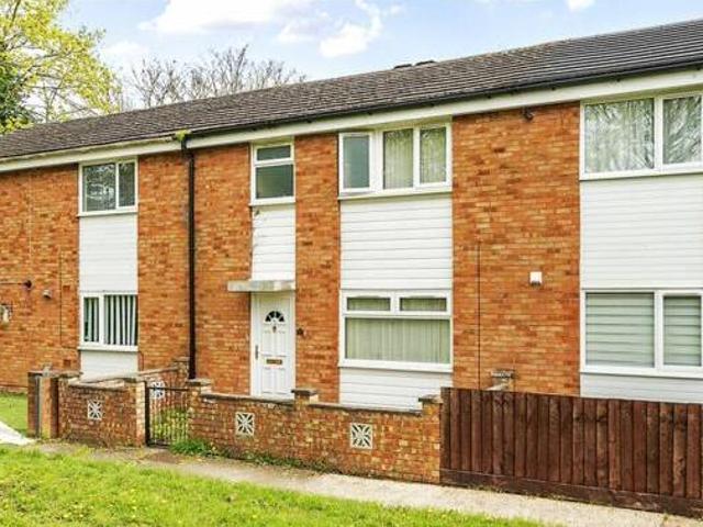 3 Bedroom Terraced House For Sale In Dunstable, Bedfordshire