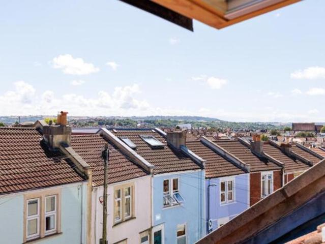 3 bedroom terraced house for sale in Fairfield Place, Southville, BS3