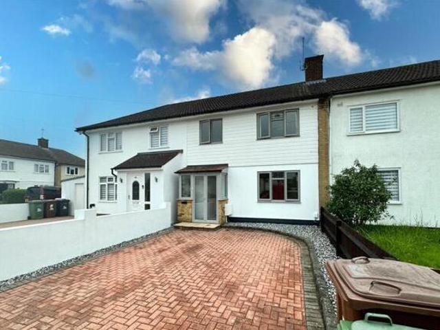 3 Bedroom Terraced House For Sale In Hertfordshire, London
