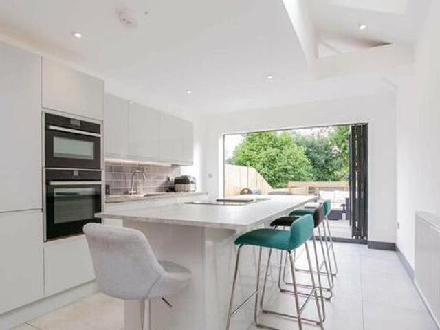 3 Bedroom Terraced House For Sale In Maidenhead