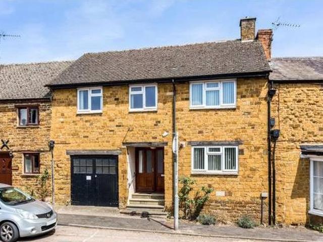 3 bedroom terraced house for sale in Market Place Deddington Banbury Oxfordshire OX15 OX15