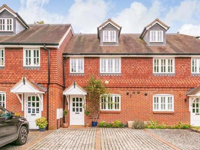 3 Bedroom Terraced House For Sale In Shalford, Guildford