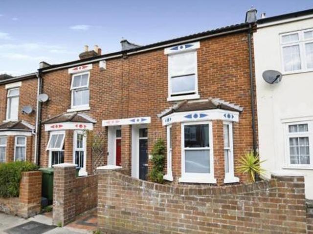 3 Bedroom Terraced House For Sale In Shirley, Hampshire
