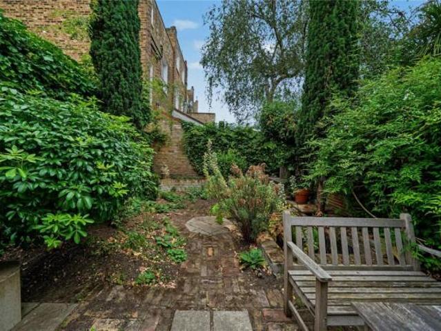 3 bedroom terraced house for sale in St. Paul Street, Islington, London, N1