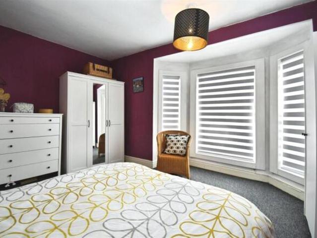 3 bedroom terraced house for sale in Summergangs Road, Hull, HU8