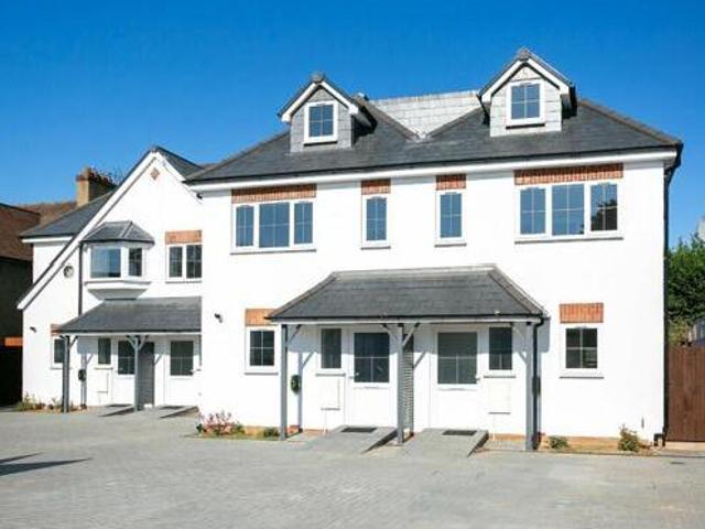 3 Bedroom Terraced House For Sale In Watford, Hertfordshire