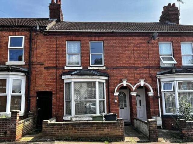 3 Bedroom Terraced House For Sale In Wellingborough, Northamptonshire