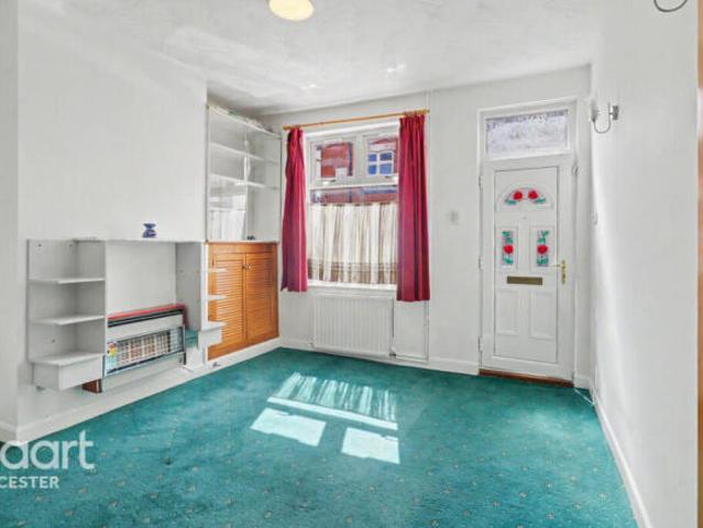 3 bedroom terraced house for sale in Westbourne Street, Leicester, LE4