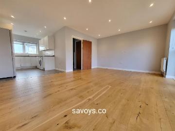 3 bedroom Terraced house to let Davidson's Terrace, London