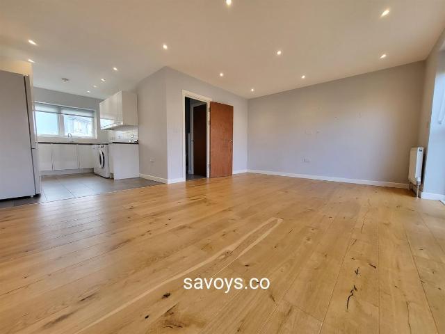 3 bedroom Terraced house to let Davidson's Terrace, London