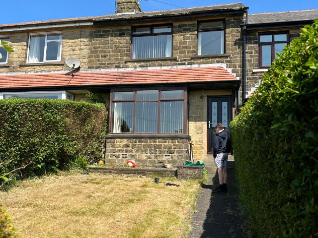 3 Bedroom Terraced House To Let in Bradford, BD13