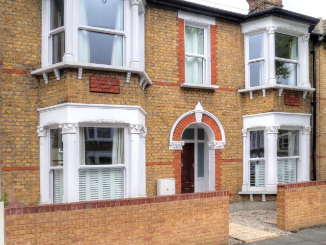 3 Bedroom Terraced House To Let in London, SE10