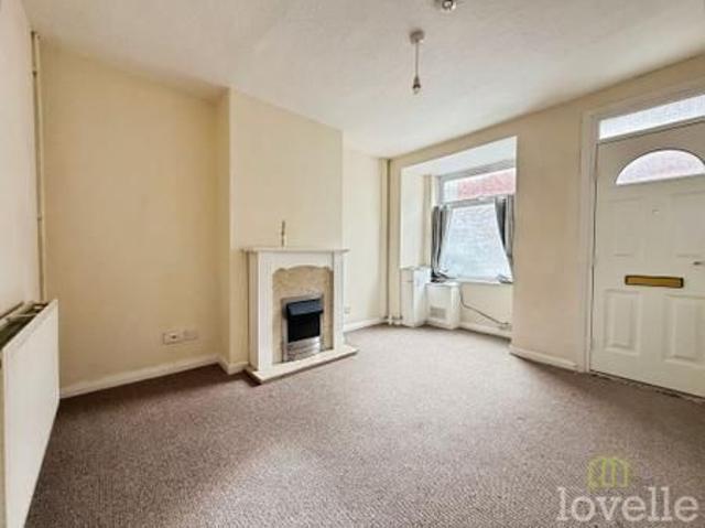 3 bedroom Terraced House To Let