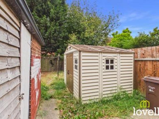 3 bedroom Terraced House To Let