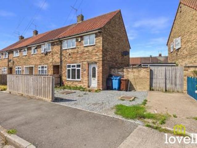 3 bedroom Terraced House To Let