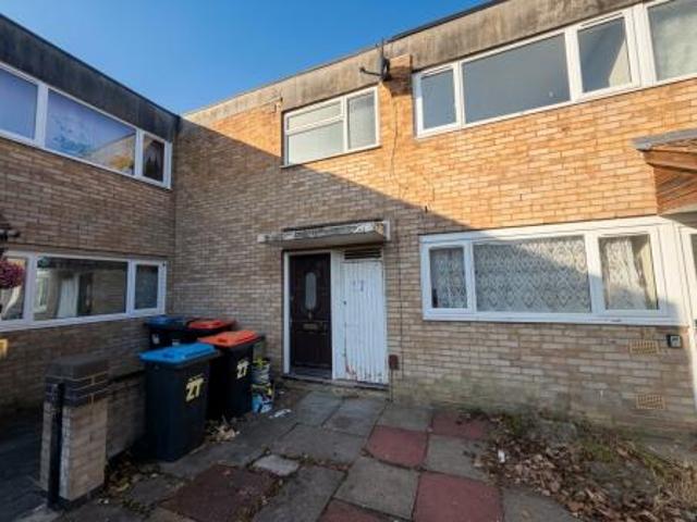 3 bedroom Terraced House To Let