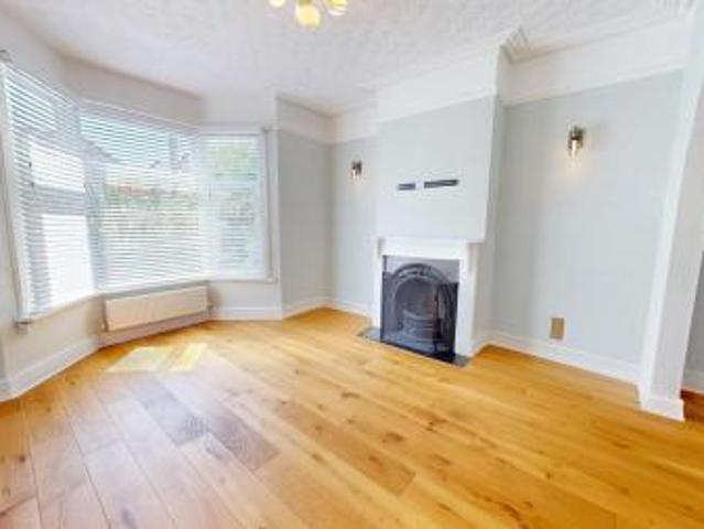 3 bedroom Terraced House To Let