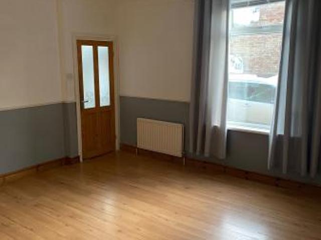 3 bedroom Terraced House To Let