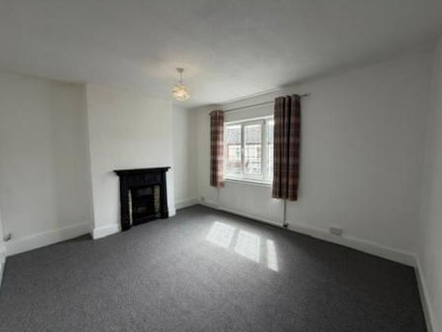 3 bedroom Terraced House To Let