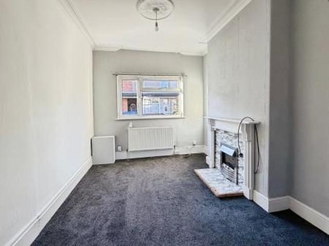 3 bedroom Terraced House To Let