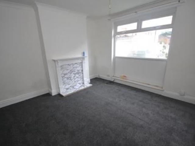 3 bedroom Terraced House To Let