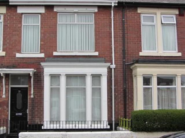 3 bedroom Terraced House To Let