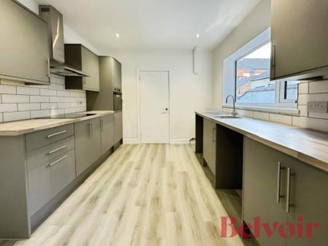 3 bedroom Terraced House To Let