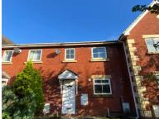 3 bedroom Terraced House To Let