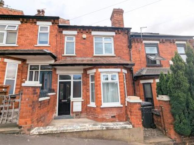 3 bedroom Terraced House To Let