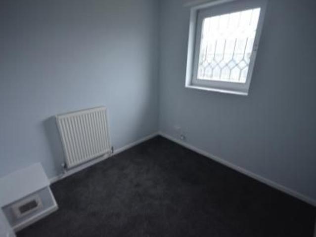 3 bedroom Terraced House To Let