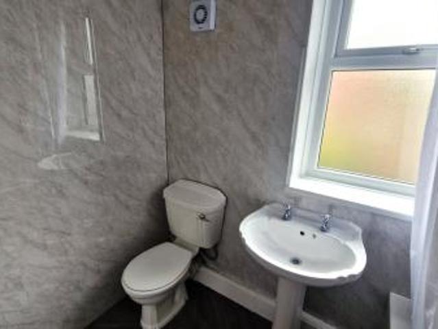 3 bedroom Terraced House To Let