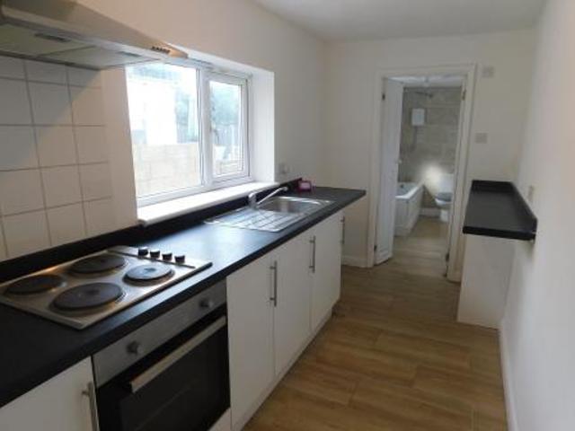 3 bedroom Terraced House To Let