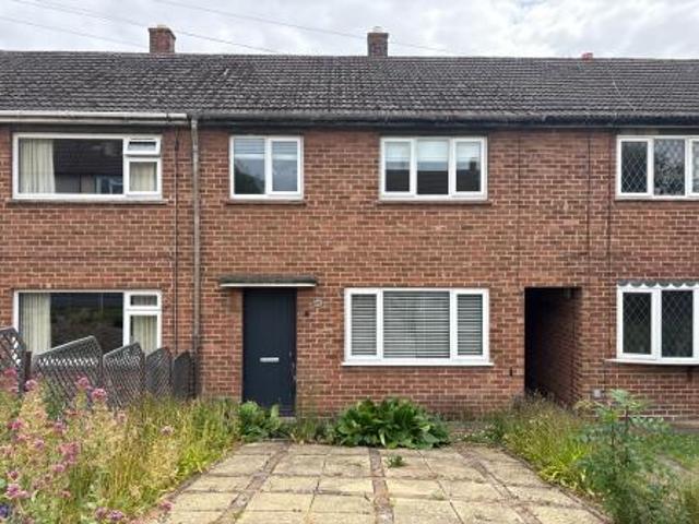 3 bedroom Terraced House To Let
