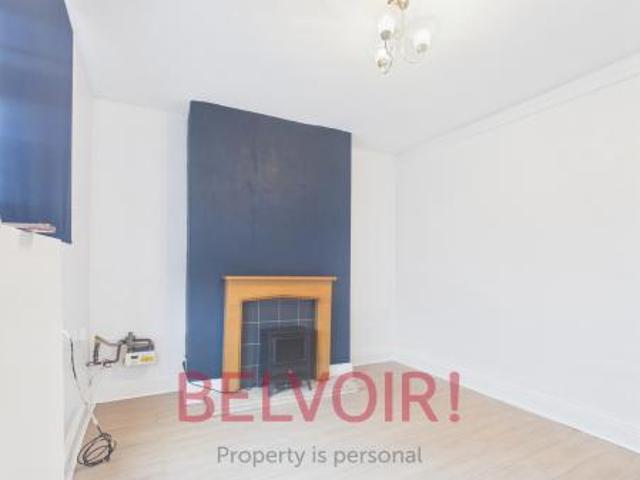3 bedroom Terraced House To Let