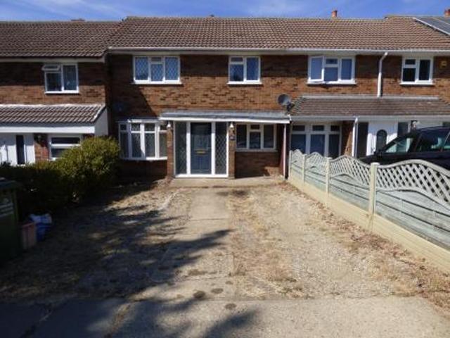 3 bedroom Terraced House To Let