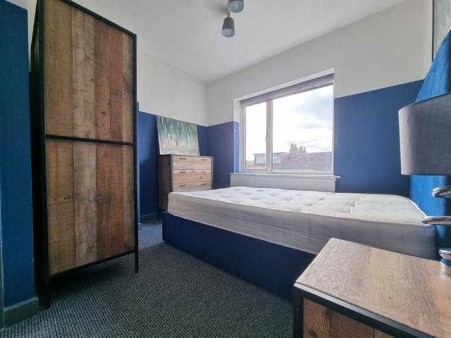 3 bedroom terraced house to rent