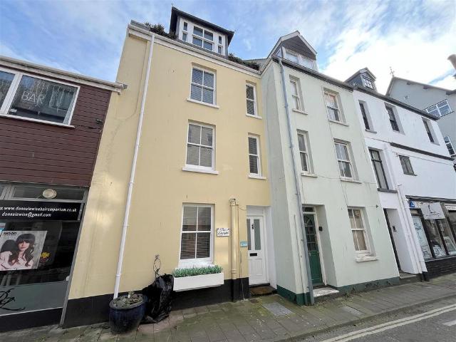 3 bedroom terraced house to rent