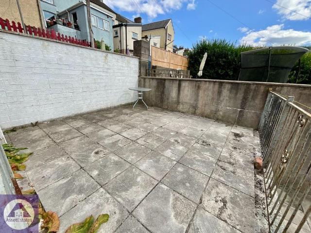 3 bedroom terraced house to rent