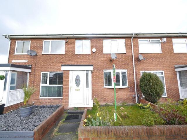 3 bedroom terraced house to rent