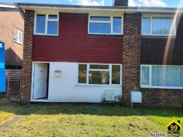 3 bedroom end of terrace house to rent