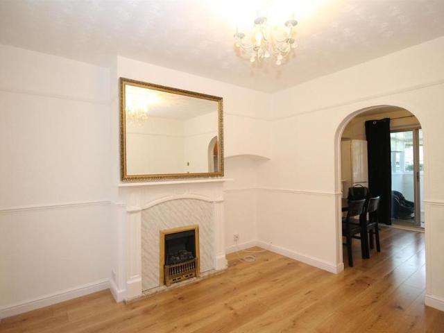3 bedroom terraced house to rent